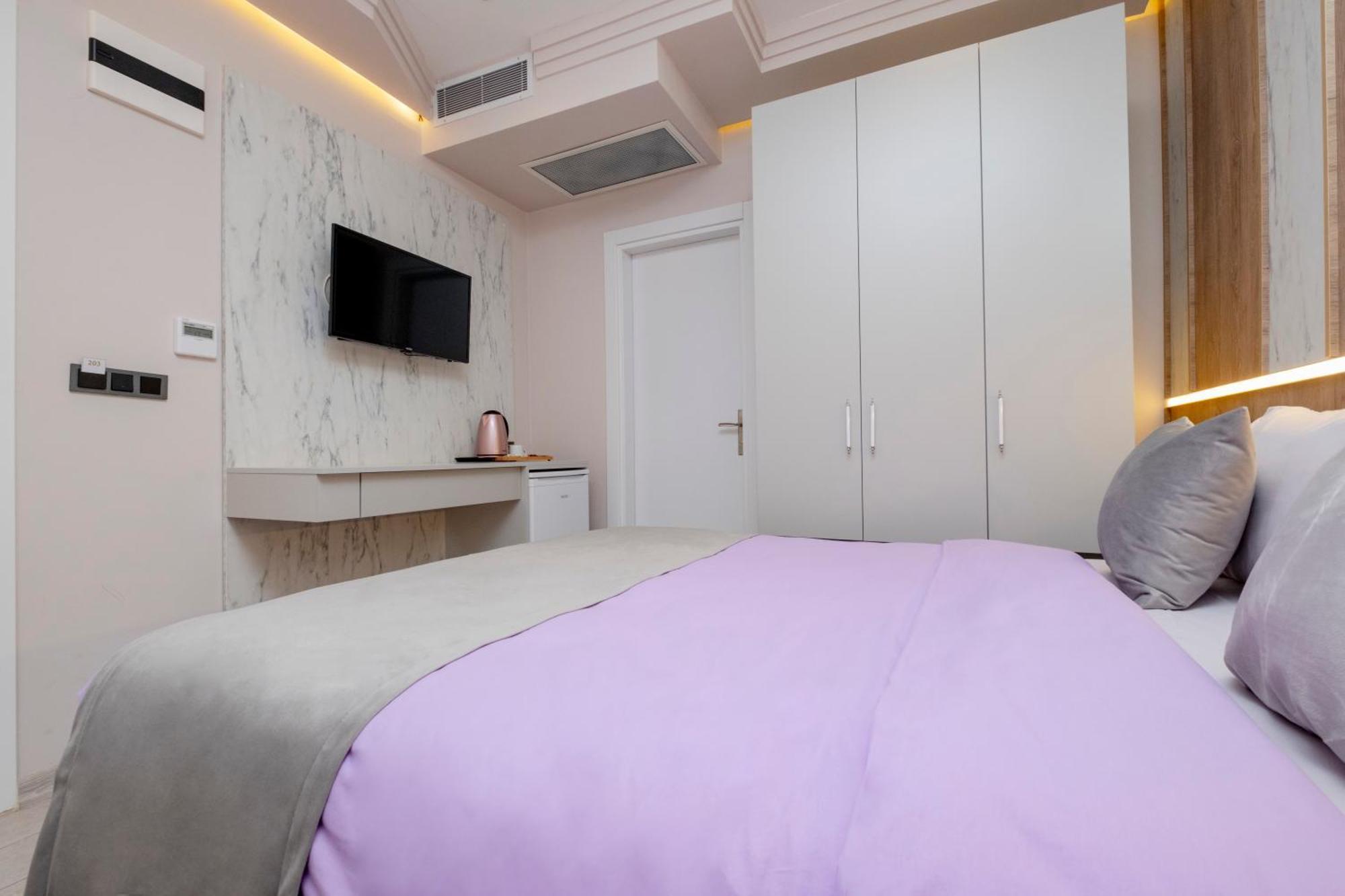Lavender Airport Hotel Arnavutkoy Exteriér fotografie